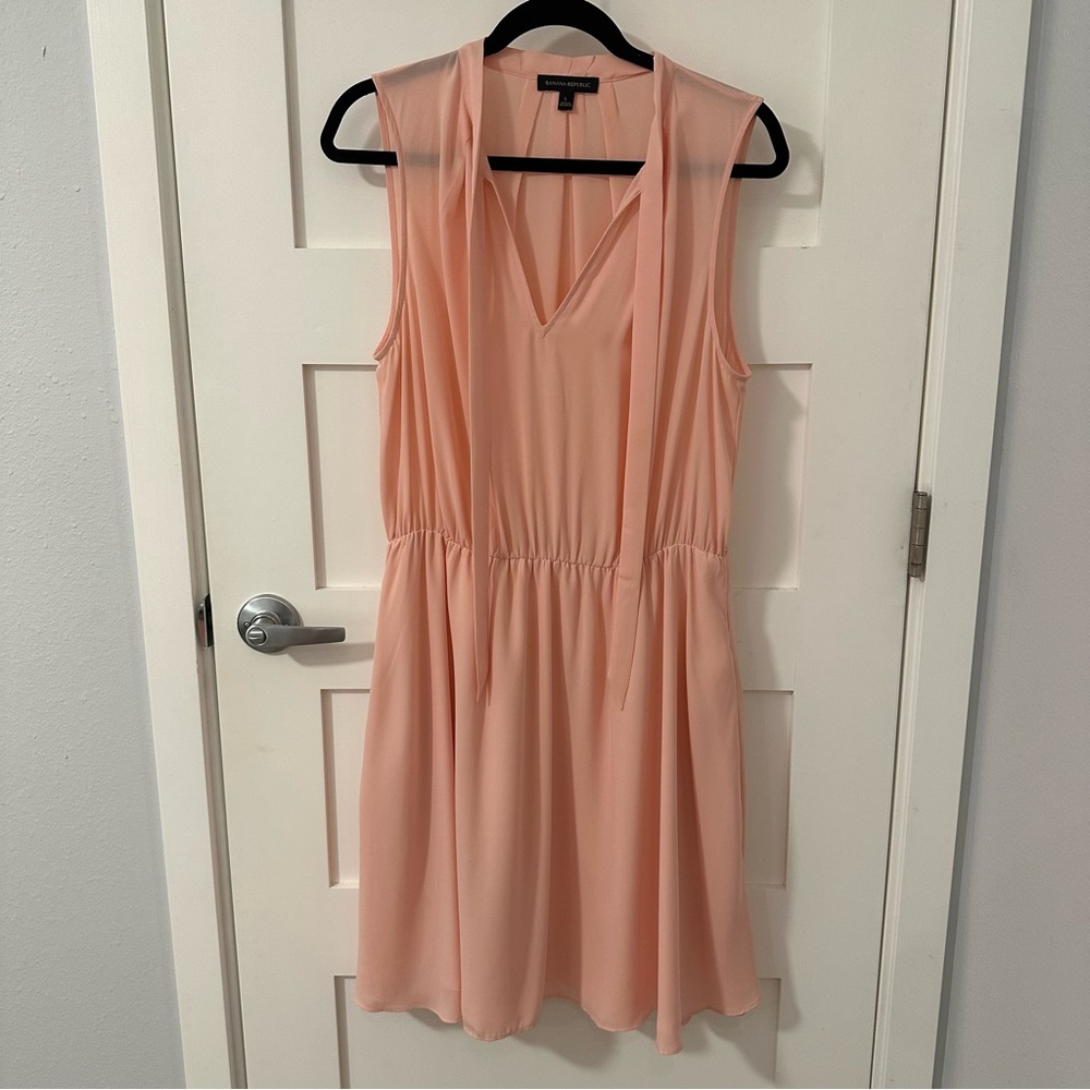 BANANA REPUBLIC PINK SHORT SLEEVE DRESS WITH NECK TIE SIZE LARGE